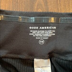 Good American Black Ribbed leggings